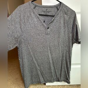MENS AMERICAN EAGLE TOP